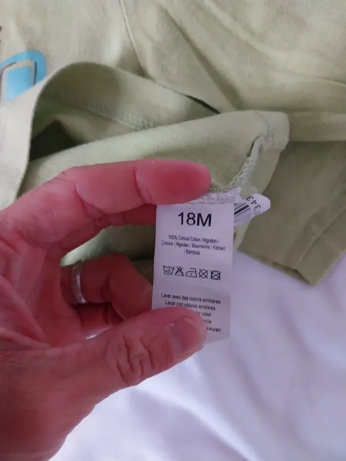 Tee-shirt manche longue garçon 18 mois - photo numéro 4