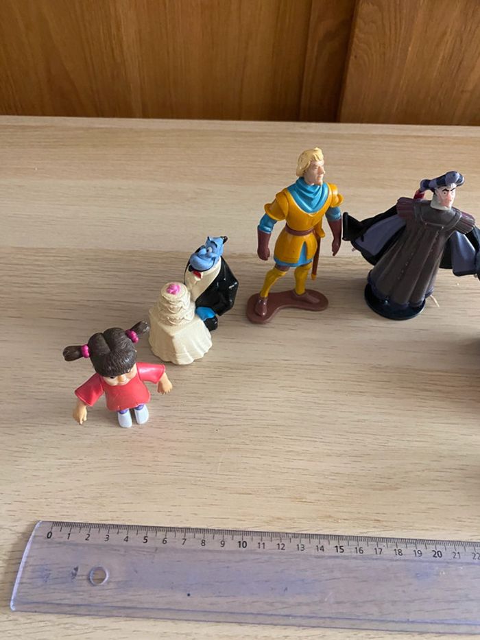 Phoebus frollo bossu notre dame Paris mc do Donald’s jouets figurines génie bouh - photo numéro 6