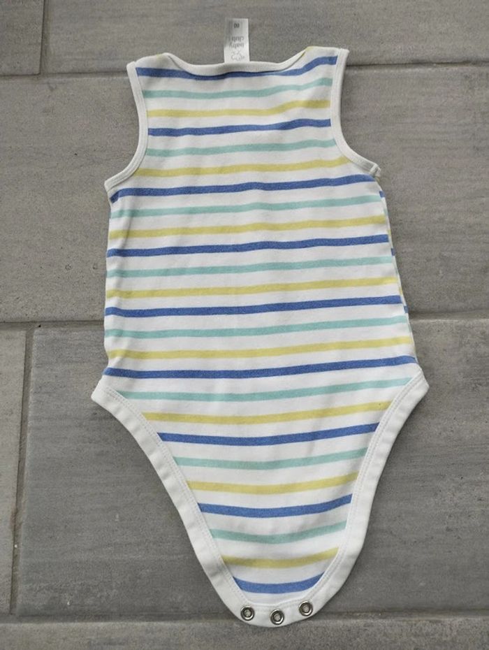 Lot n°461 Bodie sans manvhes Baby Club 18 mois - photo numéro 4
