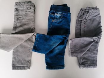 Lot 3 pantalons T 6 mois garçon 👶