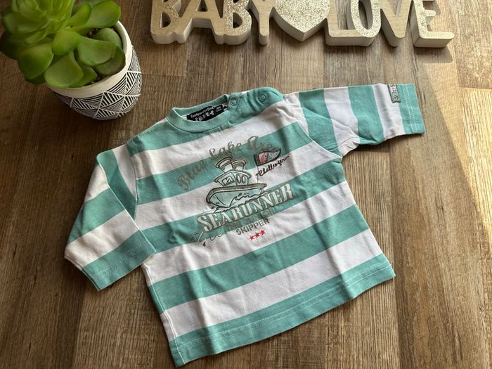 - Haut ML Tout compte fait - 3 mois - Très bon état