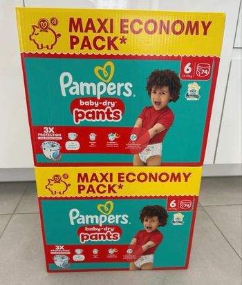 2 cartons couche Pampers taille 6