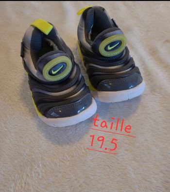 Basket bébé nike sans lacets 