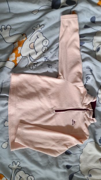 Pull polaire rose