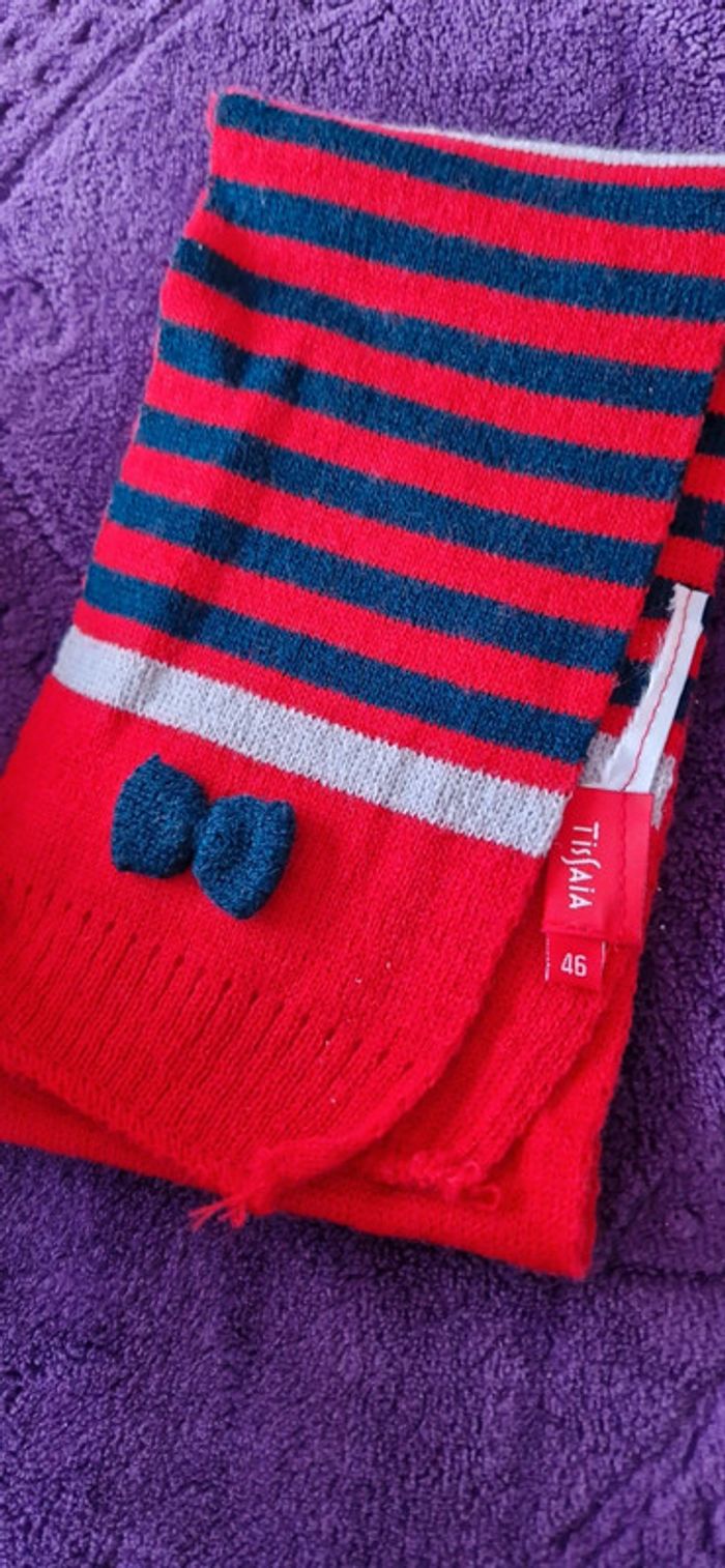 Lot de 2 bonnets et une écharpe neuf - photo numéro 4