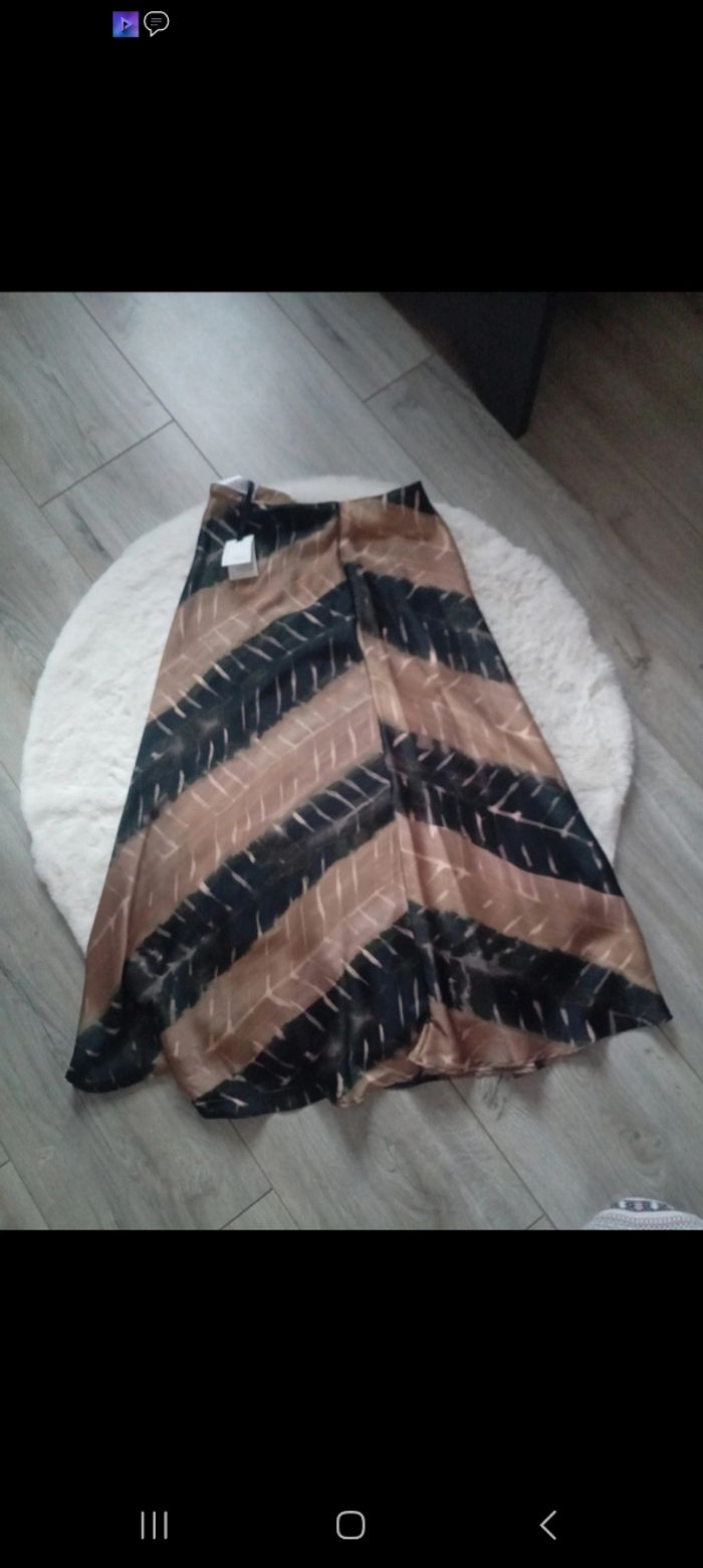 Jupe primark 34 neuf avec étiquette