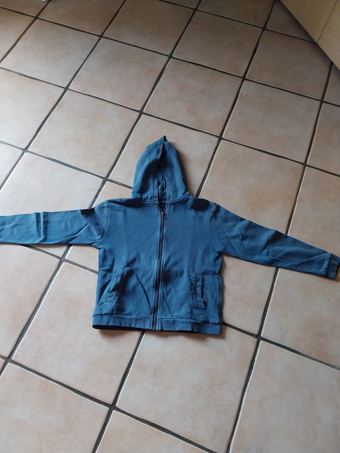 Lot pulls/sweats 10 ans - photo numéro 3