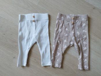 Lot 2 leggings