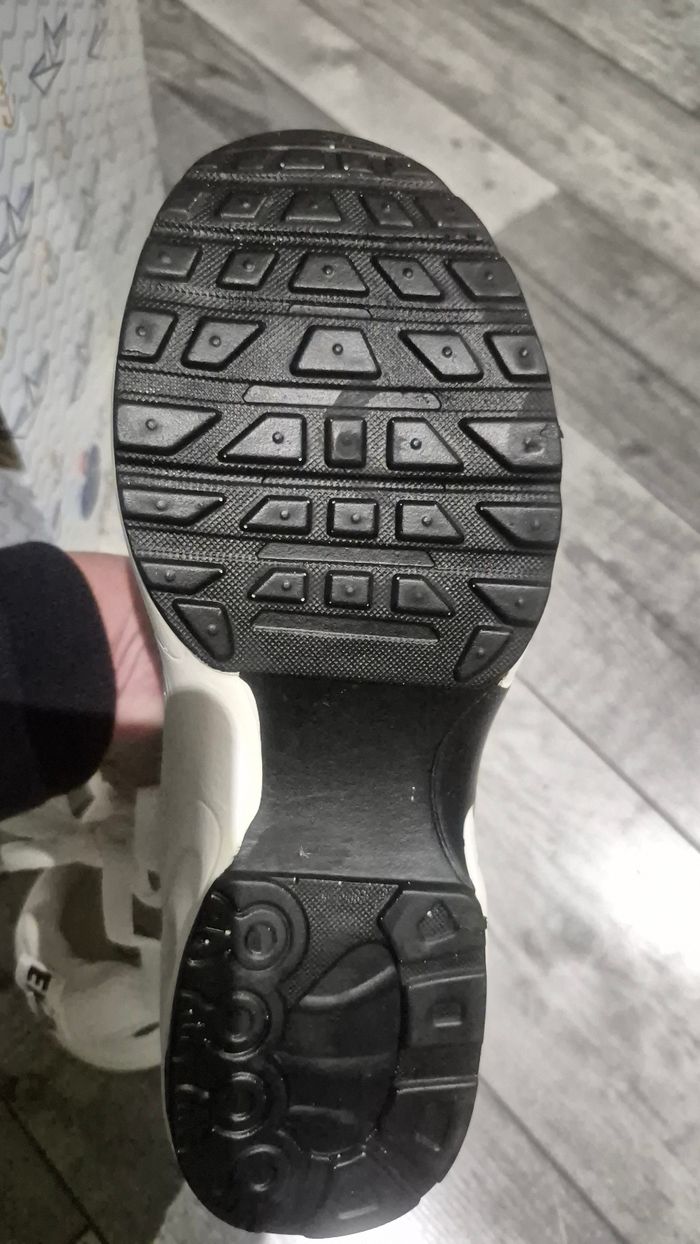 Vend basket neuf pointure37 - photo numéro 4