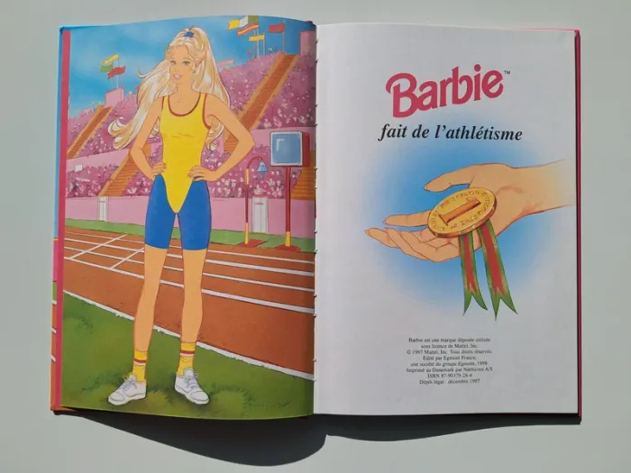 Livre Barbie fait de l'Athlétisme - photo numéro 2