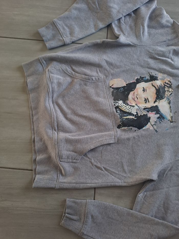 Sweat gris Audrey Hepburn Taille Small - photo numéro 6