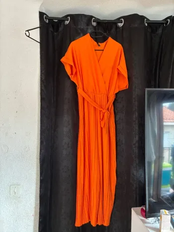 Jolie combinaison orange Made in italy