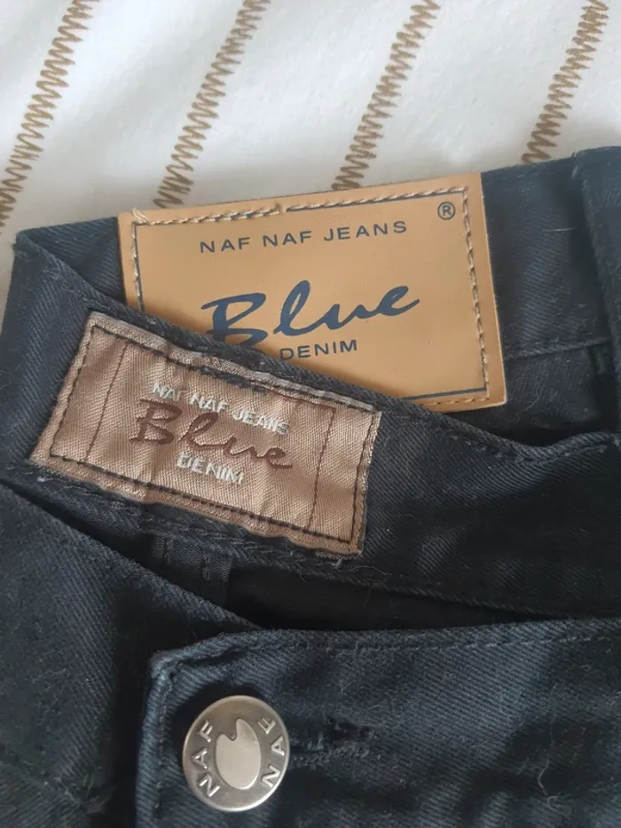 Pantalon noir percings 38 - photo numéro 2