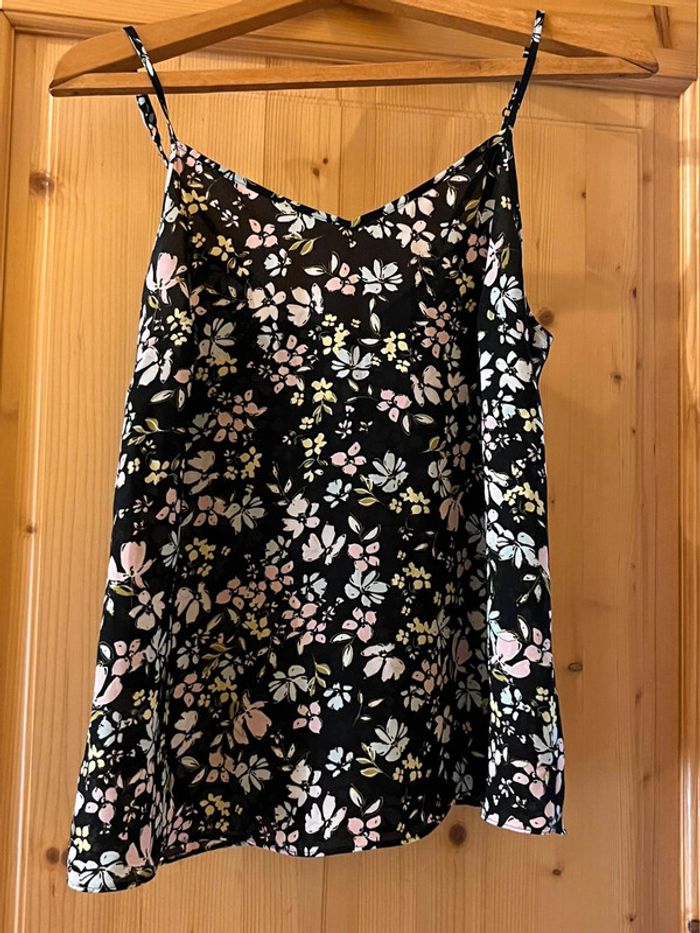 Débardeur fleurs taille 38