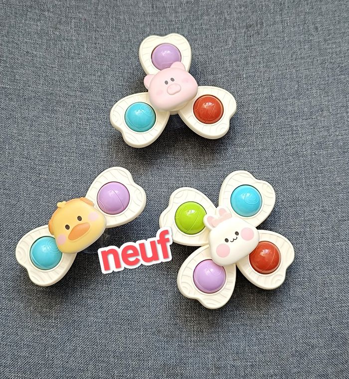 Lot de 3 Spinners . NEUFS ❤️🩵💚 lapin, canard, cochon
