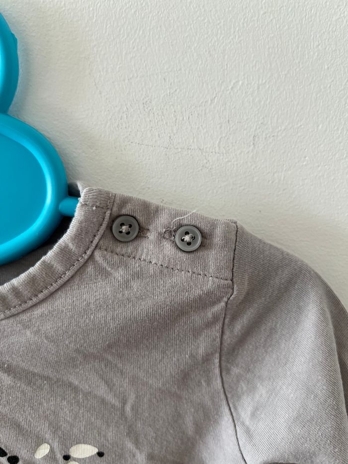 Tee shirt gris - photo numéro 3