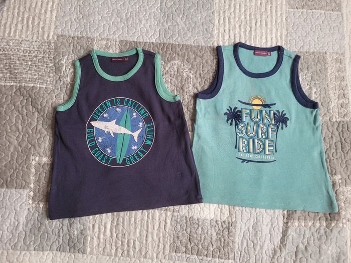 2 Débardeurs, sergent major, taille 4 ans, neuf