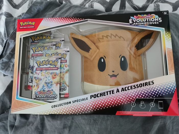Coffret Accessoire 8.5 Evolutions Prismatiques Pokémon