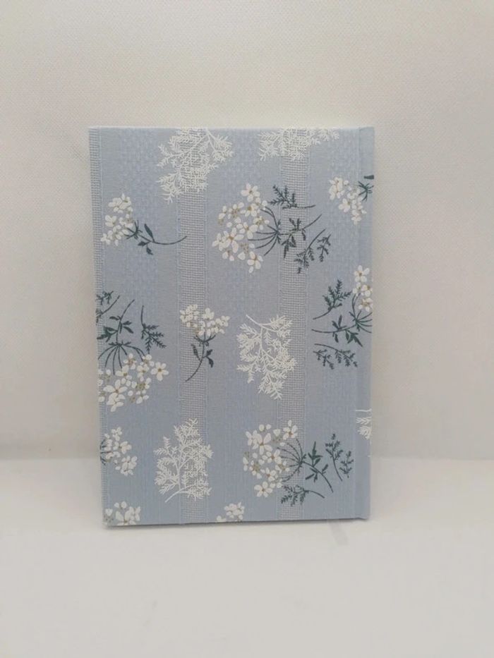 Carnet A5 fleurs bleues - photo numéro 4