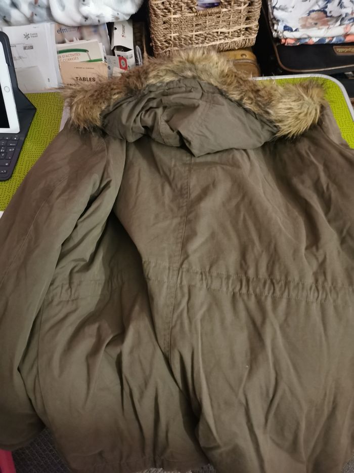 Blouson /parka, fourré avec capuche, fermeture et pressions et 2 poches - photo numéro 3