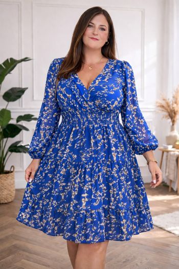 Robe manches longues bleue et blanche Femme taille 54 marque Boohoo 💍 