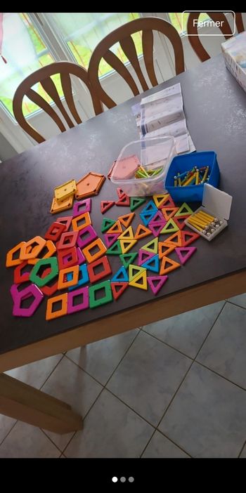 212 pièces de geomag 