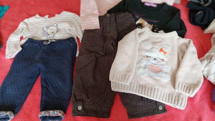1 lot de 21 vêtements fille 2 ans - photo numéro 2