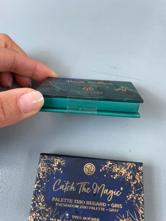 Lot 2 boîtiers fards à paupières Yves Rocher neuf - photo numéro 2