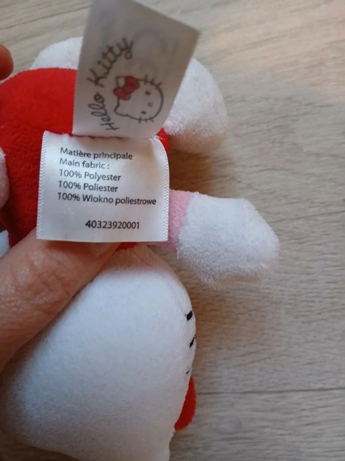 Peluche hello kitty - photo numéro 4