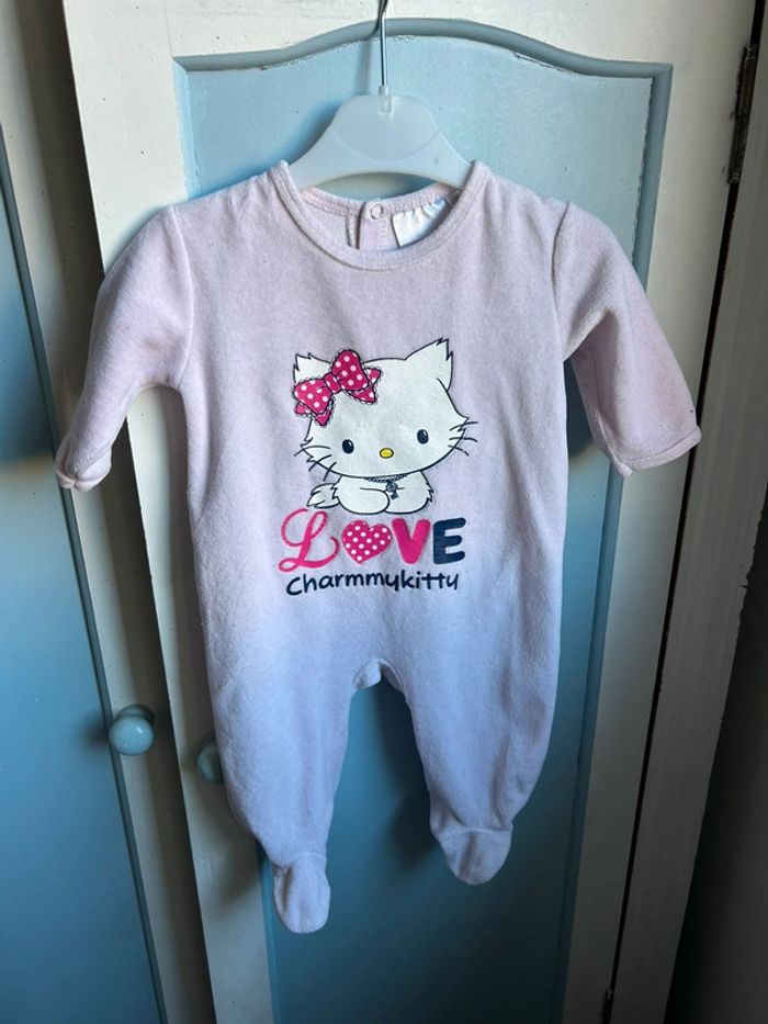 Pyjama hiver hello kitty , 6 mois