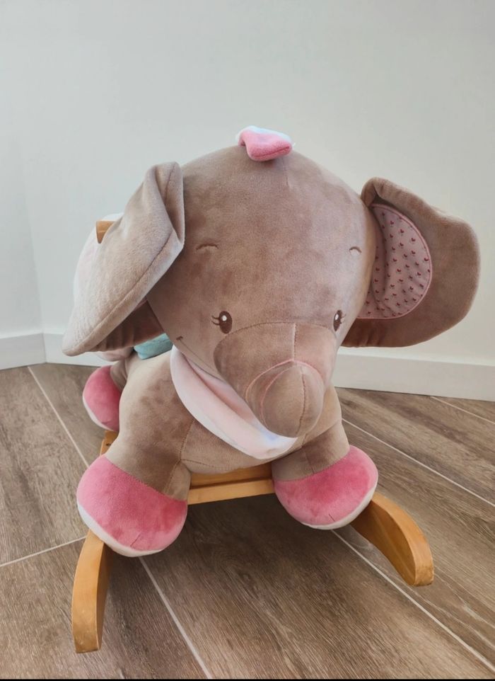 Éléphant bascule - photo numéro 2