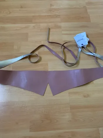 Ceinture réversible, à nouer
