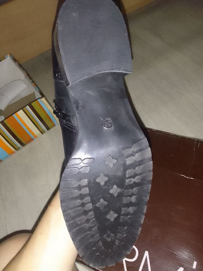 Bottes noir taille 39 - photo numéro 7