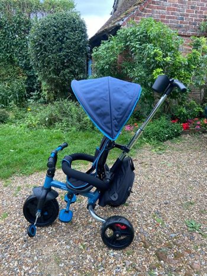 Poussette/Tricycle Strolly Compact Yvolution