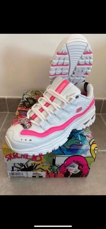 Basket Skechers neuve taille 38
