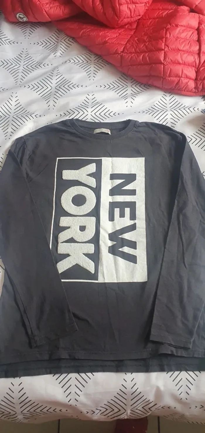 Tee shirt manches longues zara 11 12 ans - photo numéro 2