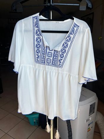 Tunique blanche et bleue manches courtes