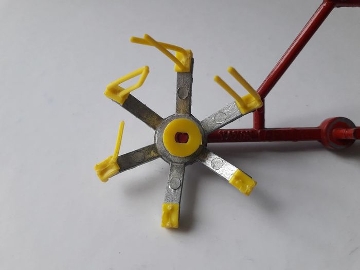 Faneuse Yaxon - photo numéro 5