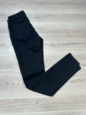 Jean noir femme taille 36 FPC