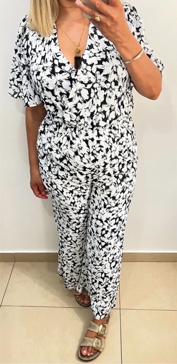 🖤Combinaison fluide à imprimé floral Taille M-L Ikoone & Bianca - photo numéro 3