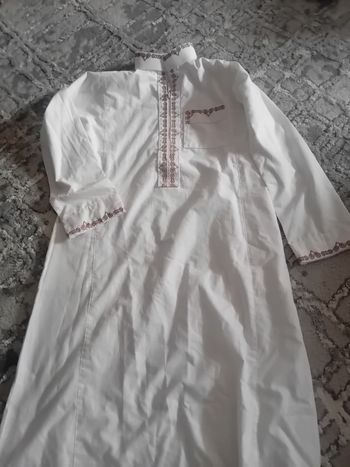 Qamis blanc