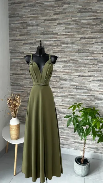 Sublime robe longue couleur kaki plusieurs positions fabriquée en France