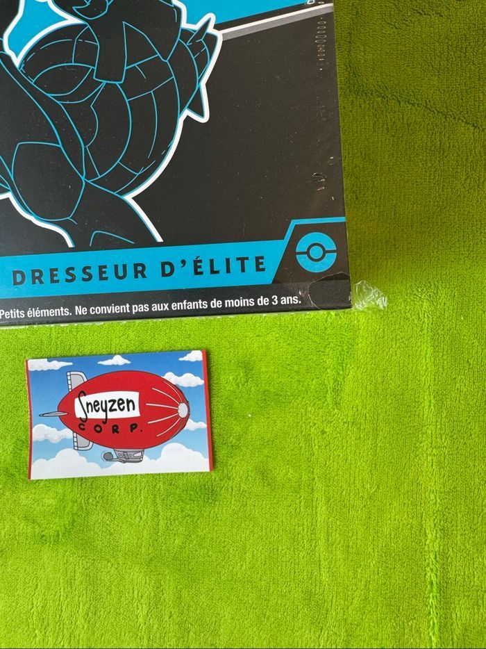 ETB Pokémon EV10.5 Foudre Noir Neuf et Défauts Scellage - photo numéro 2