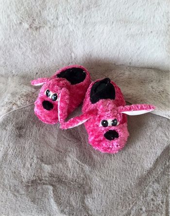 Paire de chaussons chien rose molletonné taille 24/25 (1123)