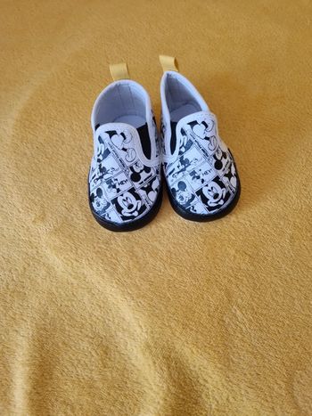 Chaussures ou ballerines mickey