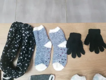 Lot hiver gants / écharpe / chaussettes 31-35