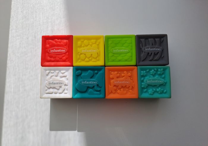 Lot 8 cubes sensoriels, infantino - photo numéro 3