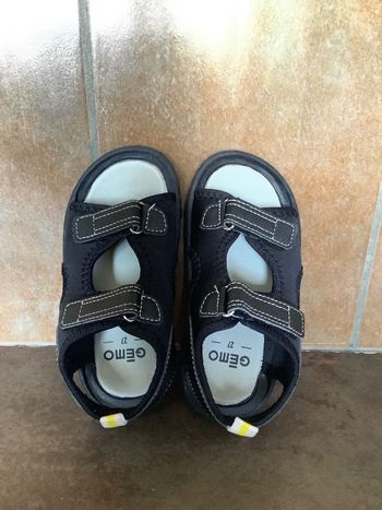 Chaussures ouverte garçon