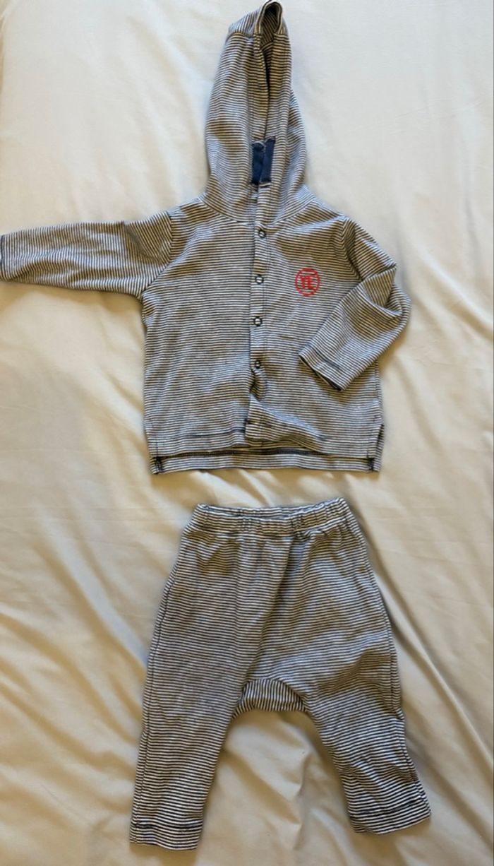 Ensemble vêtements - photo numéro 4