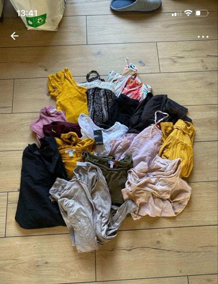 Gros lot vêtements femmes - photo numéro 2